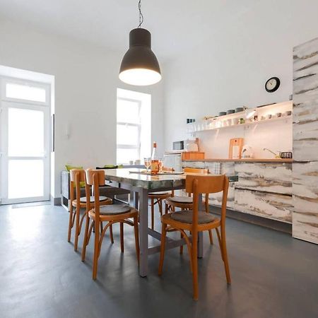 Modern Stylish 2 Bedroom Holiday Apartment Budapest Eksteriør bilde