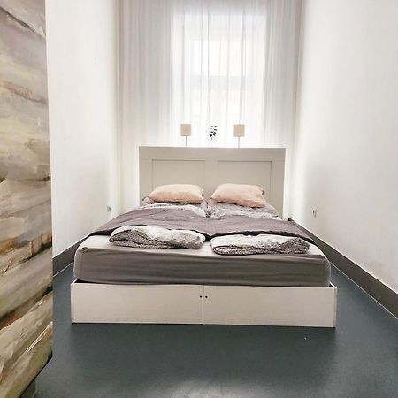 Modern Stylish 2 Bedroom Holiday Apartment Budapest Eksteriør bilde