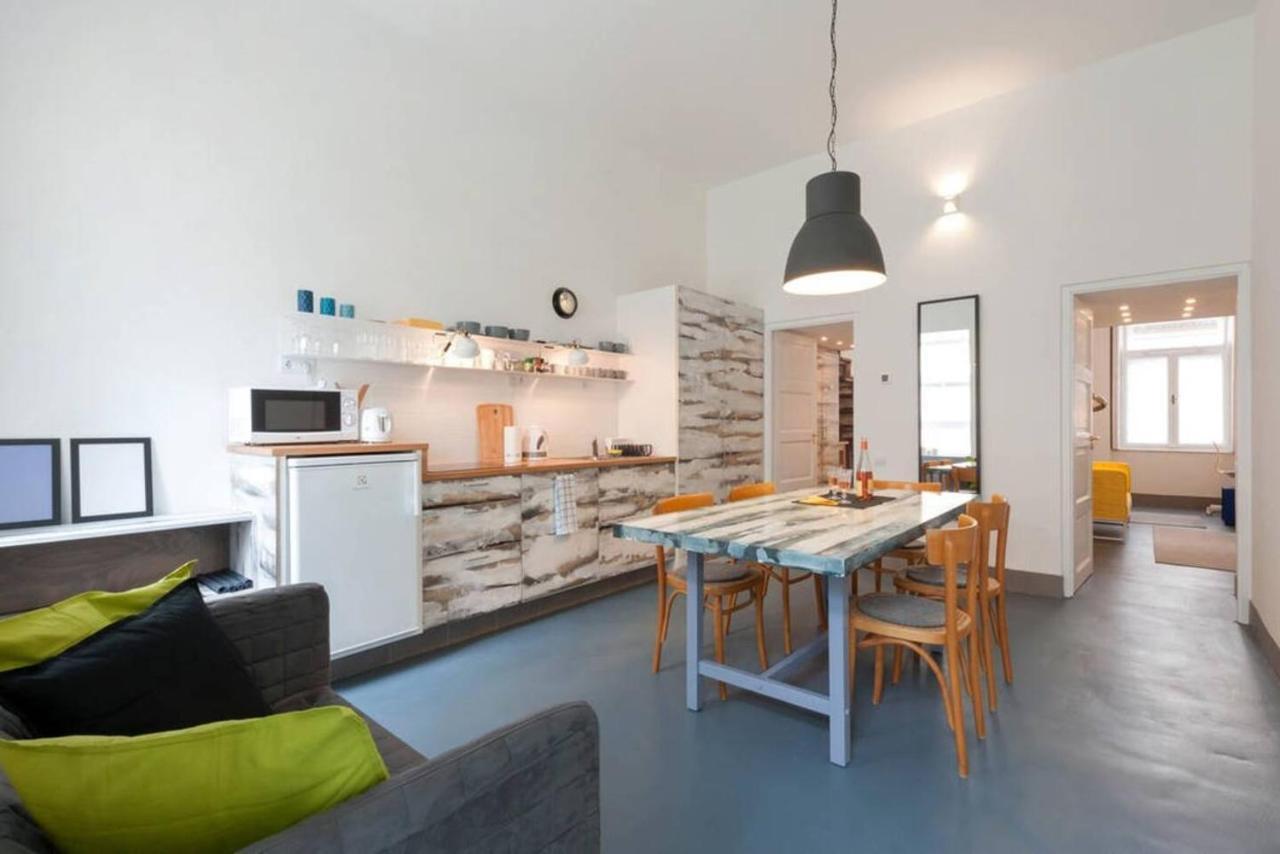 Modern Stylish 2 Bedroom Holiday Apartment Budapest Eksteriør bilde
