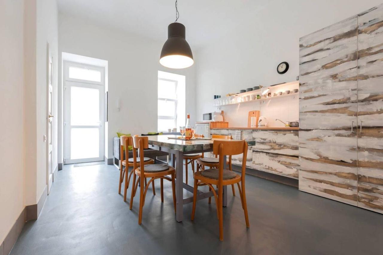 Modern Stylish 2 Bedroom Holiday Apartment Budapest Eksteriør bilde