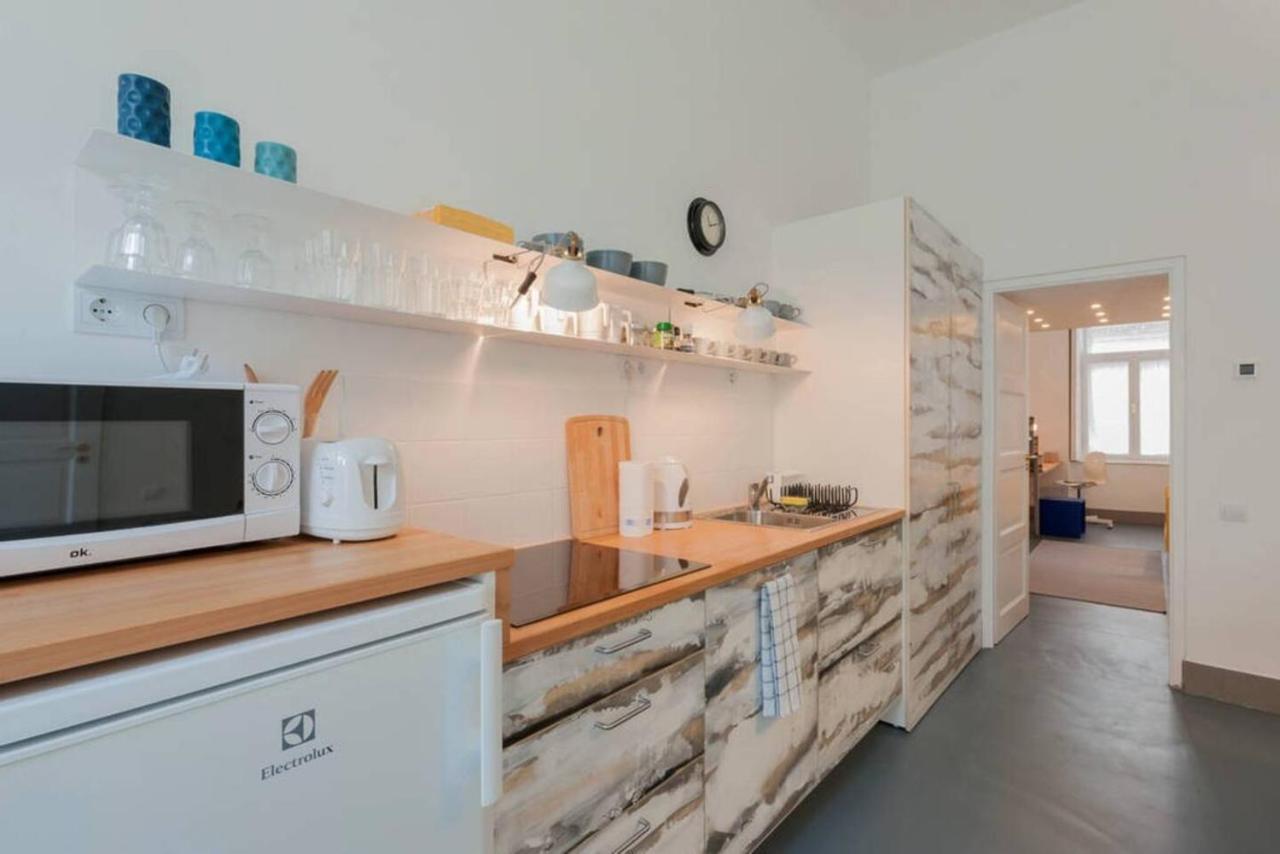 Modern Stylish 2 Bedroom Holiday Apartment Budapest Eksteriør bilde